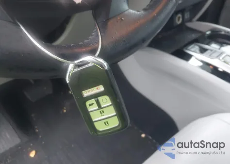 2016 Honda Pilot Touring z USA, uszkodzony, nr VIN 5FNYF6H93GB091686